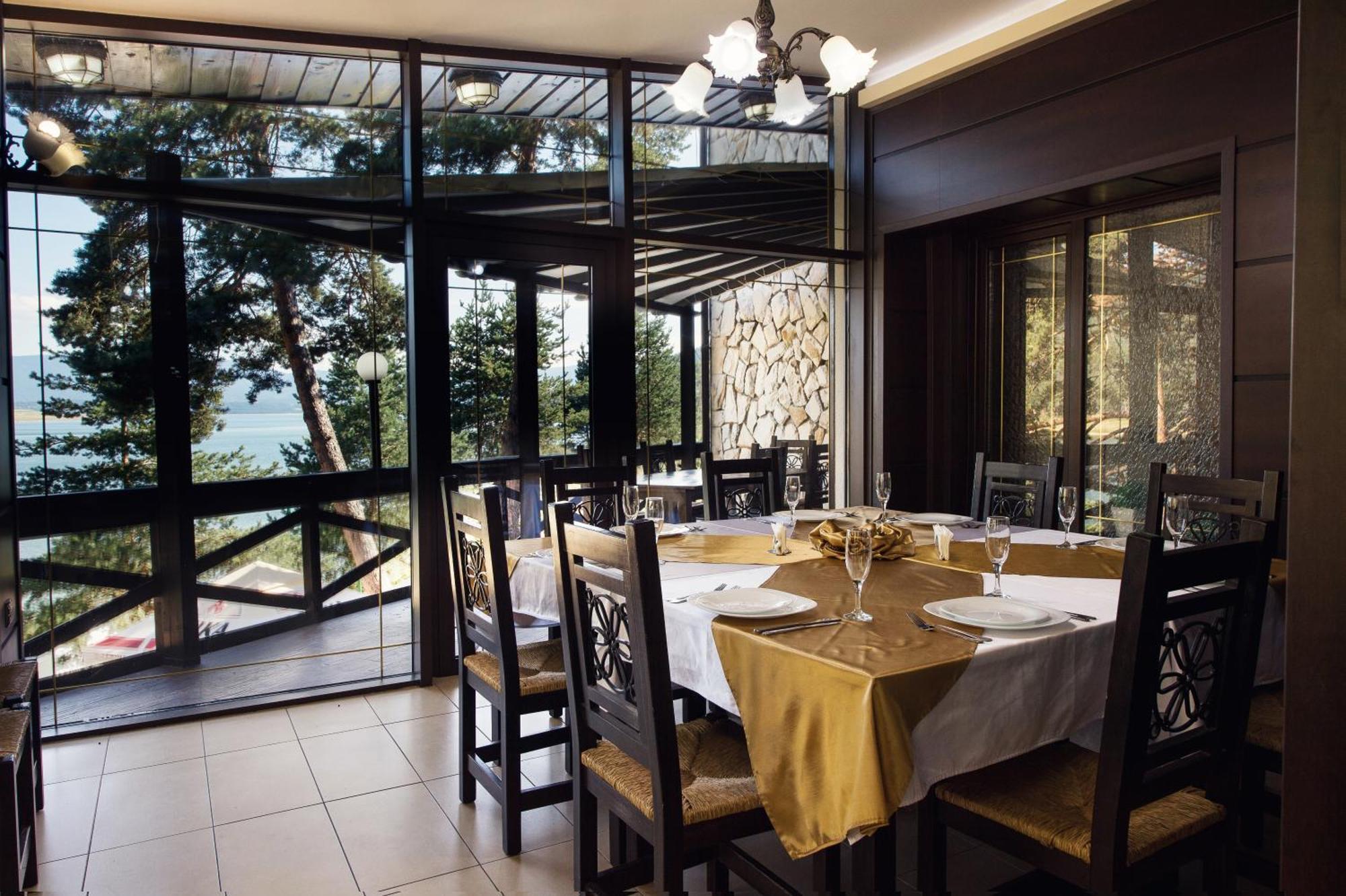 Family Hotel Hebar Batak Kültér fotó